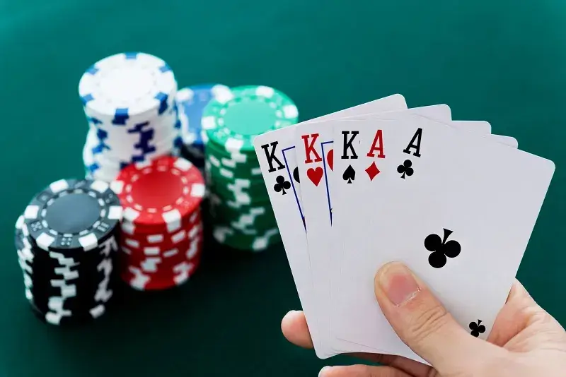 Tăng kỹ năng chơi Poker cho tân thủc